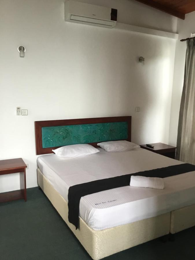 West Inn Colombo Exterior photo
